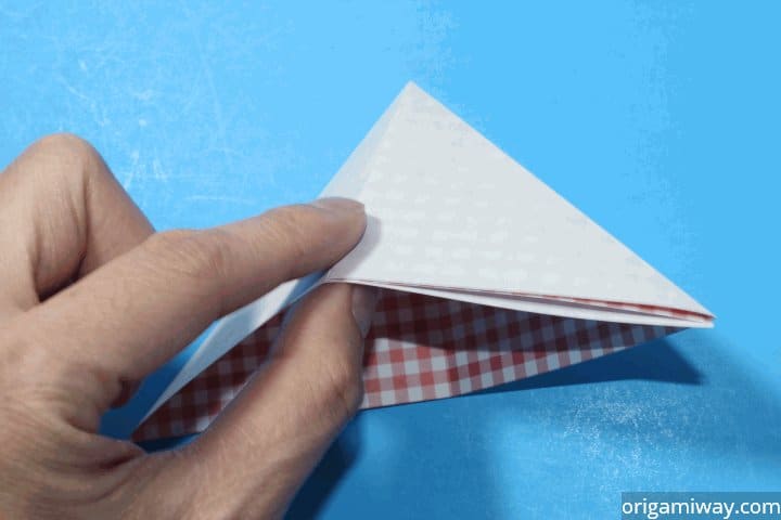 How to Make an Origami Basket Step 7-1