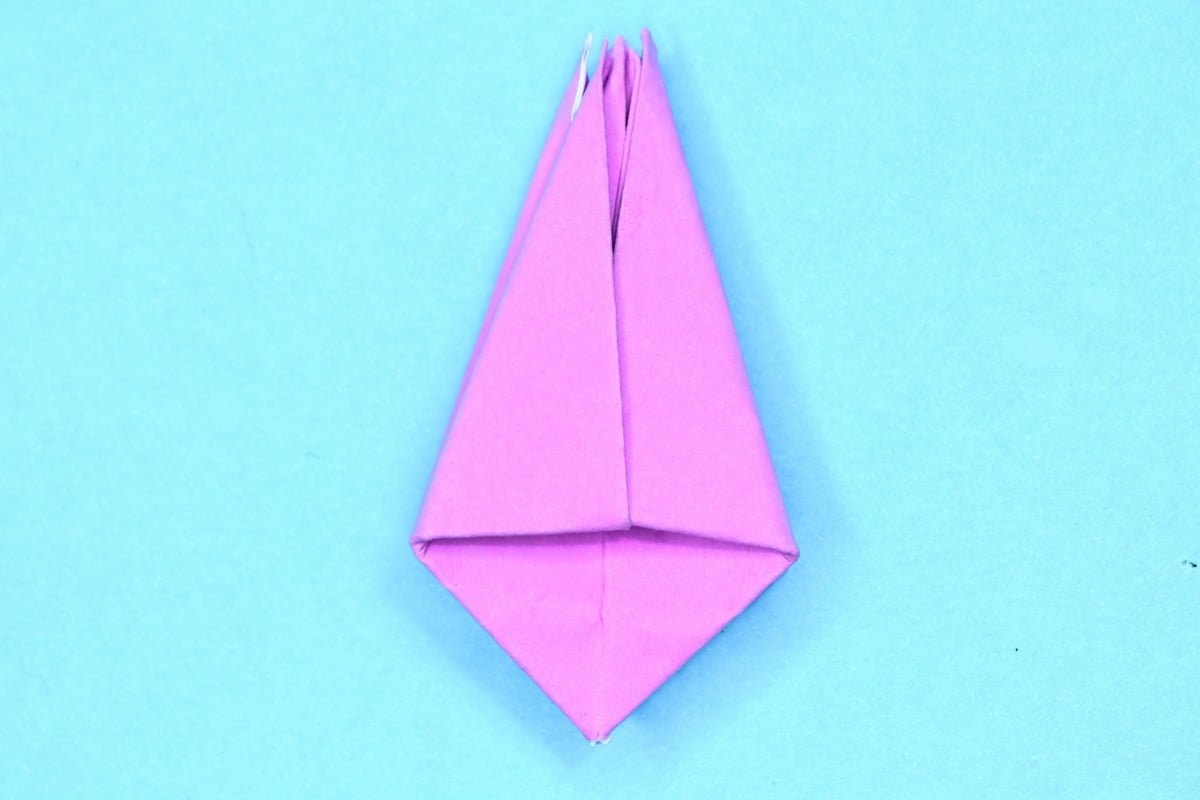 Tulip origami step 24