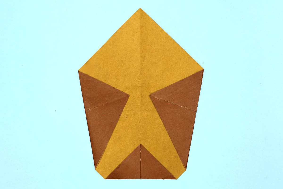 Origami lion step 09