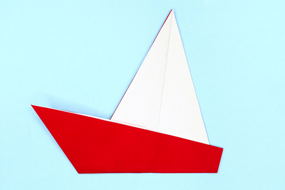 Origami yacht final step