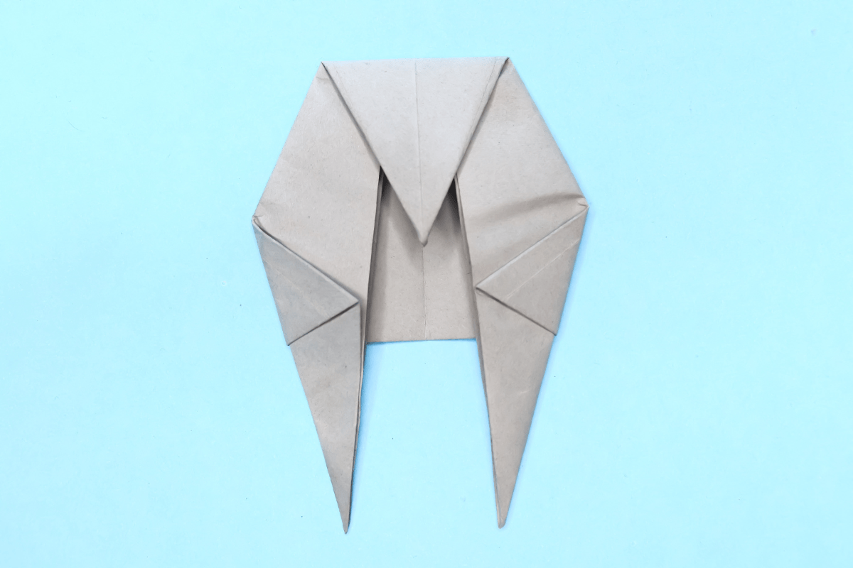 Origami walrus step 09